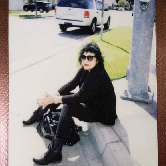 Meet your Posher, Denice - Picture 2 of 4